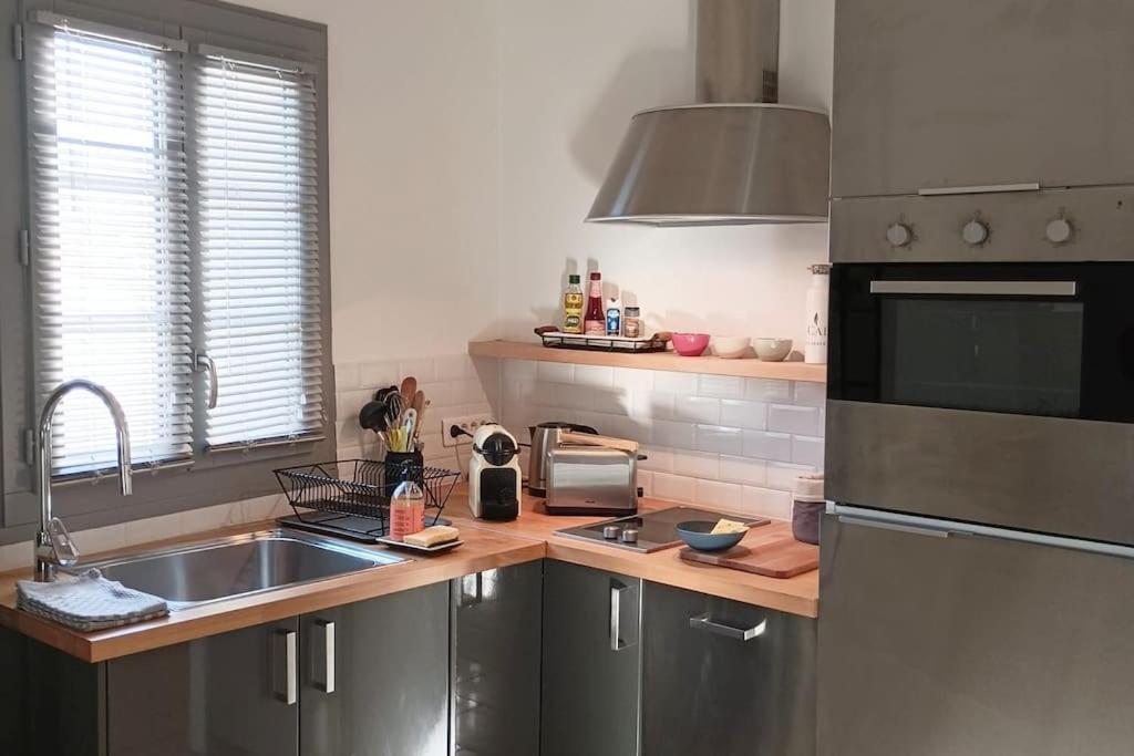 Apartamento Vue Imprenable Sur La Sorgue LʼIsle-sur-la-Sorgue Exterior foto